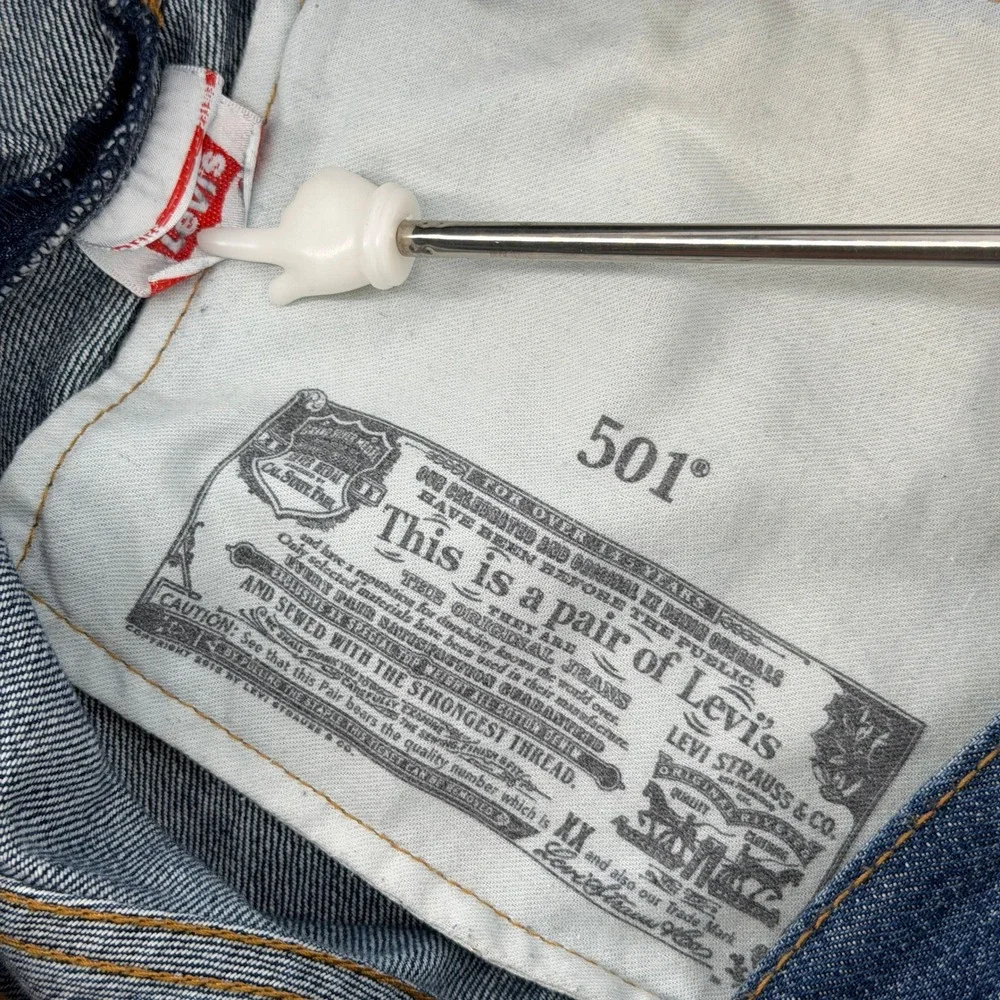 Levi's 501 Original Fit Jeans Mens 38x32 Blue Medium Wash Button Fly Straight